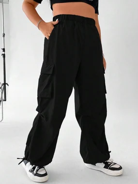 Plus Size Cargo Pants Baggy Trousers with Pockets in Black
