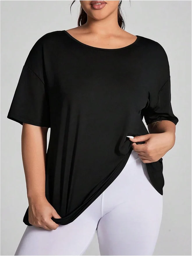 Plus Size Open Back Workout Tops for Women Athletic Tee Top by OYOANGLE, photograph 4 of 4