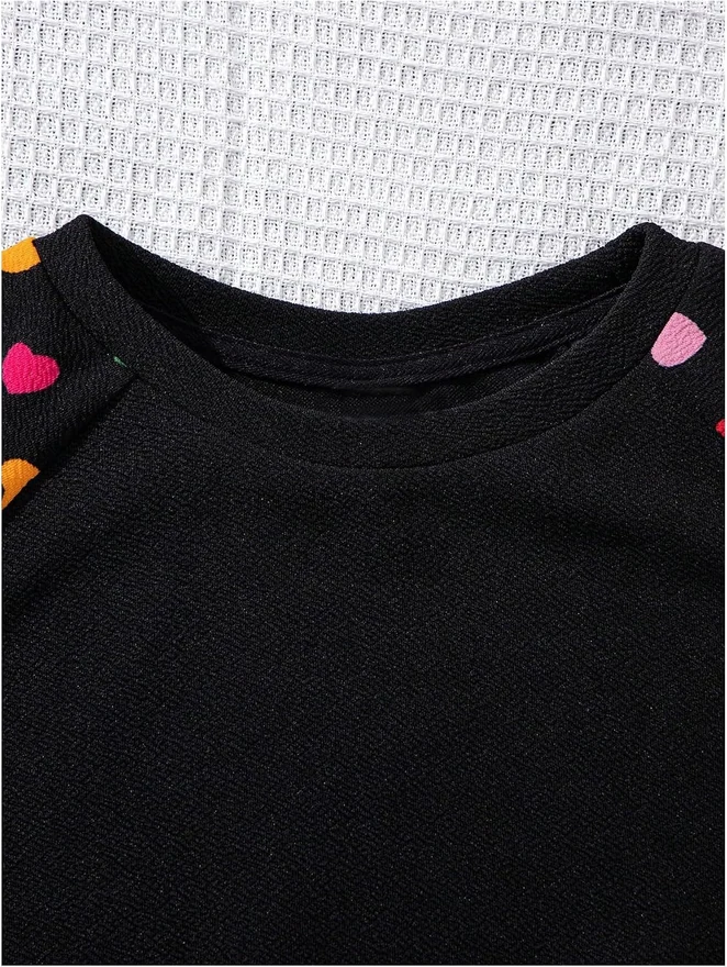 Girl's Heart Print Sweatshirts Cute Pullover Top Fashion Trendy by OYOANGLE, photograph 2 of 4