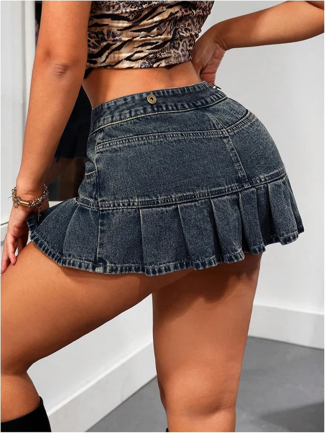 Pleated Denim Y2K Low Waist Mini Skirt by OYOANGLE, photograph 3 of 4