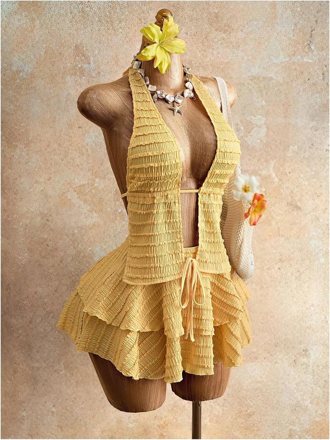 2 Piece Skirt Sets Beach Vacation Outfits Textured Backless by OYOANGLE, photograph 3 of 3