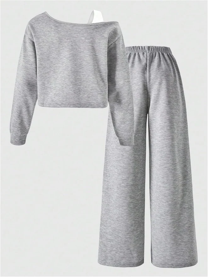 Girl's 2 Piece Sweatsuits Set Sweatshirt and Sweatpants Outfits by OYOANGLE, photograph 2 of 4