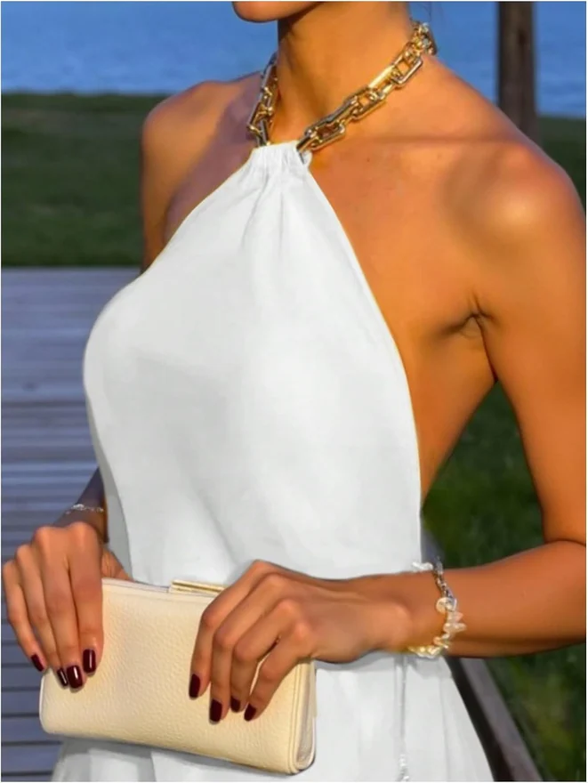 Sleeveless Chain Halter Backless Elegant Flared Maxi Dress by OYOANGLE, photograph 3 of 3
