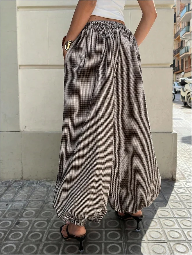 Gingham Drawstring Waist Harem Pants Light Brown by OYOANGLE, photograph 2 of 3