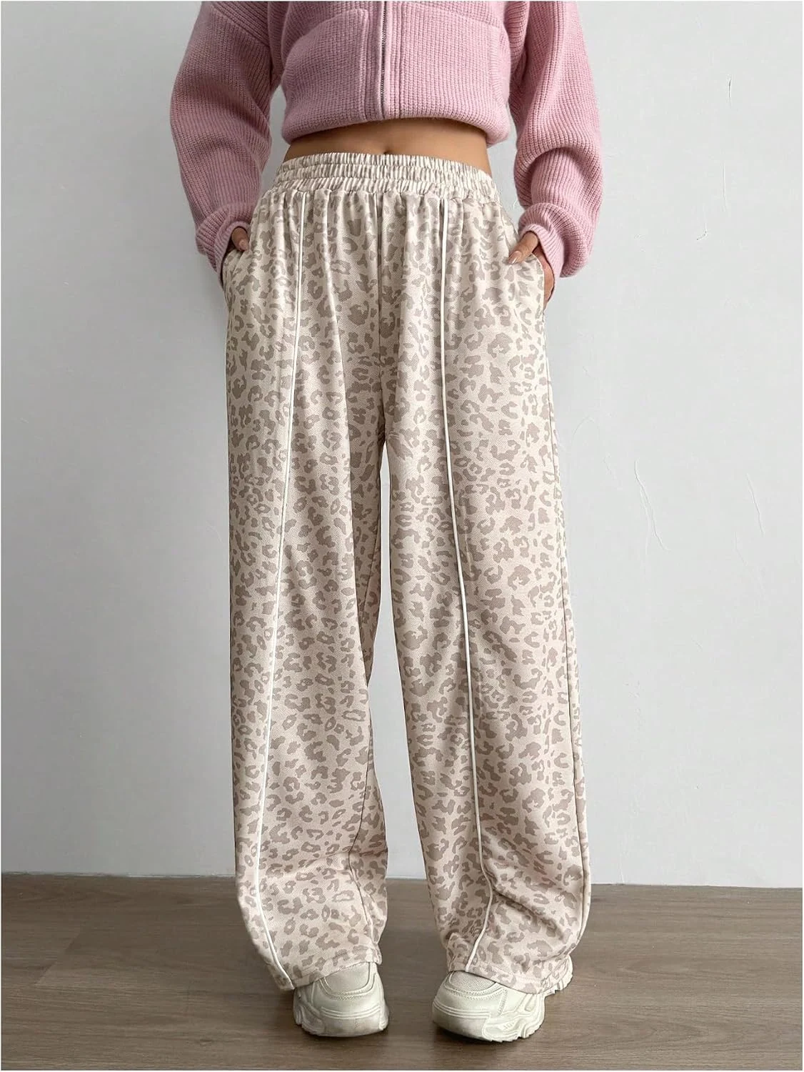 Leopard Print Sweatpants Elastic Waist Loose Straight Leg by OYOANGLE, photograph 1 of 3