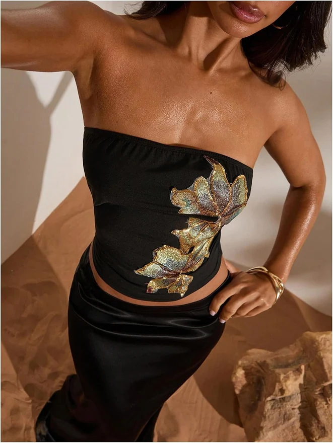 Y2K Floral Sequin Strapless Top Sleeveless Sparkly Fitted by OYOANGLE, photograph 3 of 4